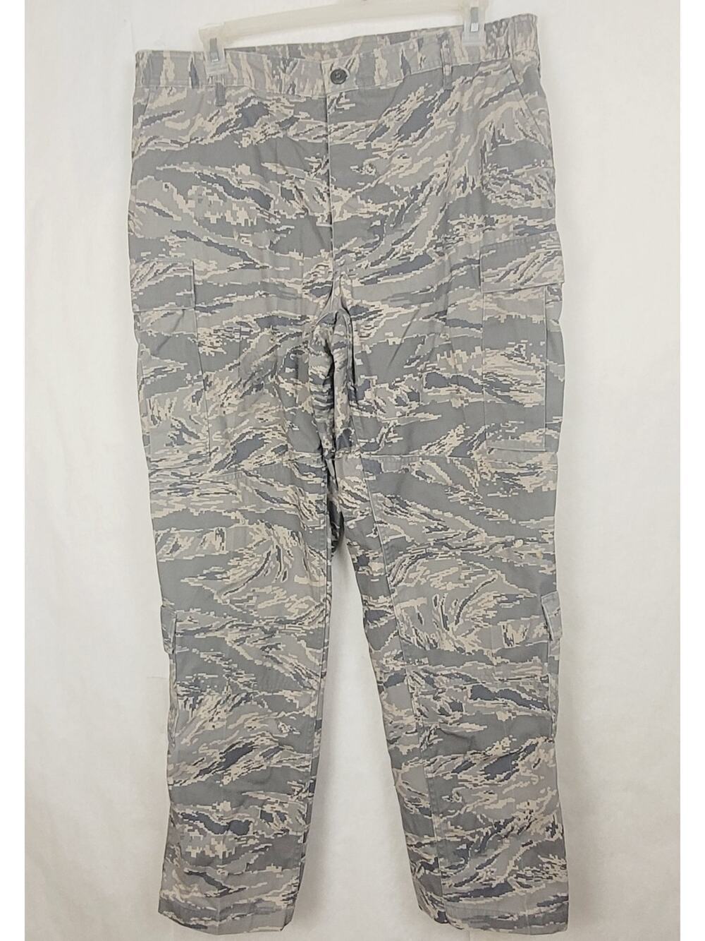 Air Force camouflage utility cargo trouser pants Size 40R Streetwear Hunting